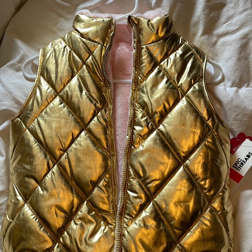 Epic Threads reversible vest girls size M. Gold/pink